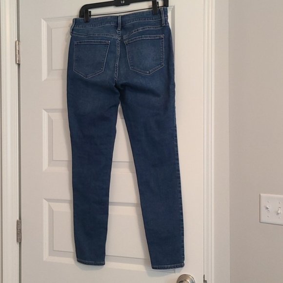 OLD Navy Rockstar Super Skinny sz 6 - Picture 2 of 4